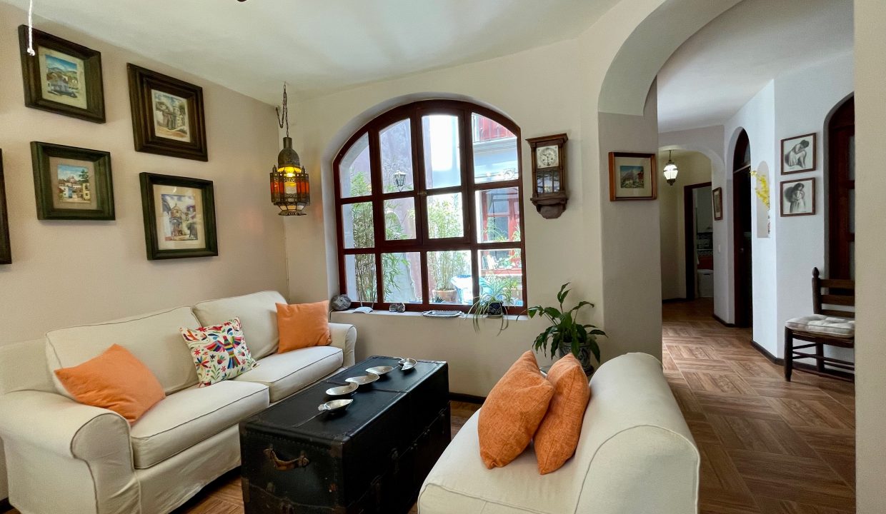 A818A736-93EC-4BDF-974A-A8CF13B72A6C_1_201_a