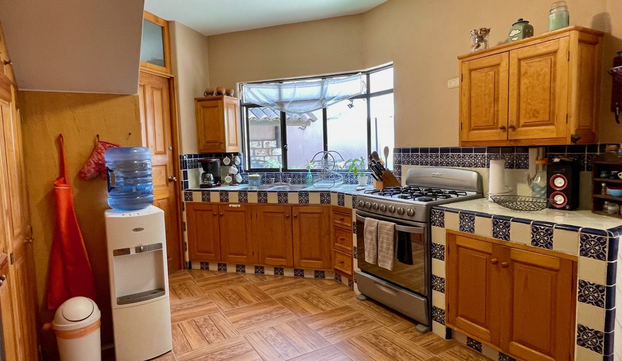 B2473AC8-7C4C-4107-875F-5E0193706C23_1_201_a