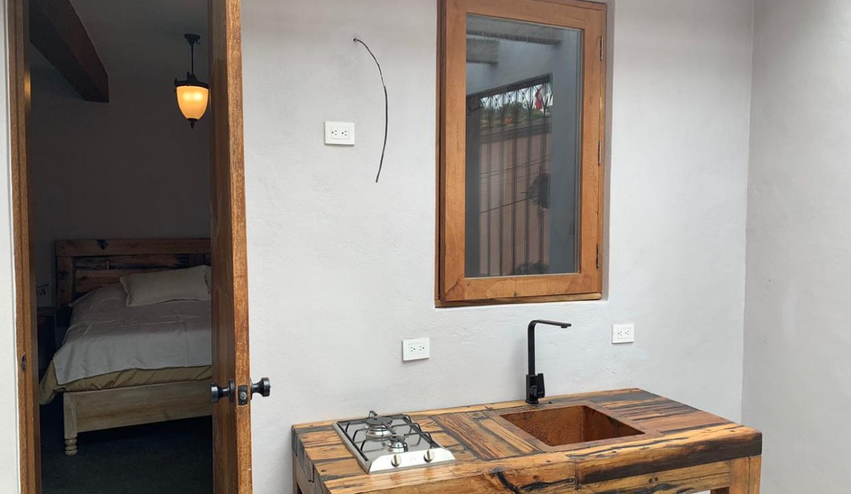 cocineta.1.terraza rec. calle